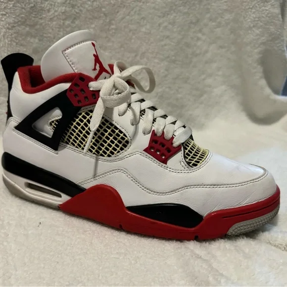 Jordan 4 Retro Fire Red (mens 9.5M) - Picture 8 of 11